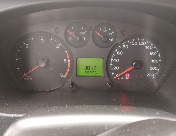 Ford Transit Kombi 2,2 l 74 kw