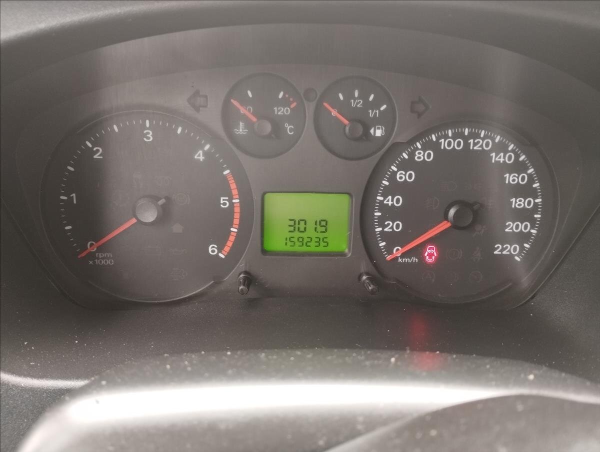 Ford Transit Kombi 2,2 l 74 kw