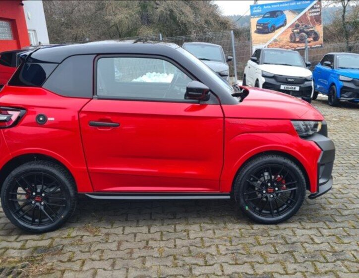 Ligier JS 50 Hatchback 0,0 6 kw