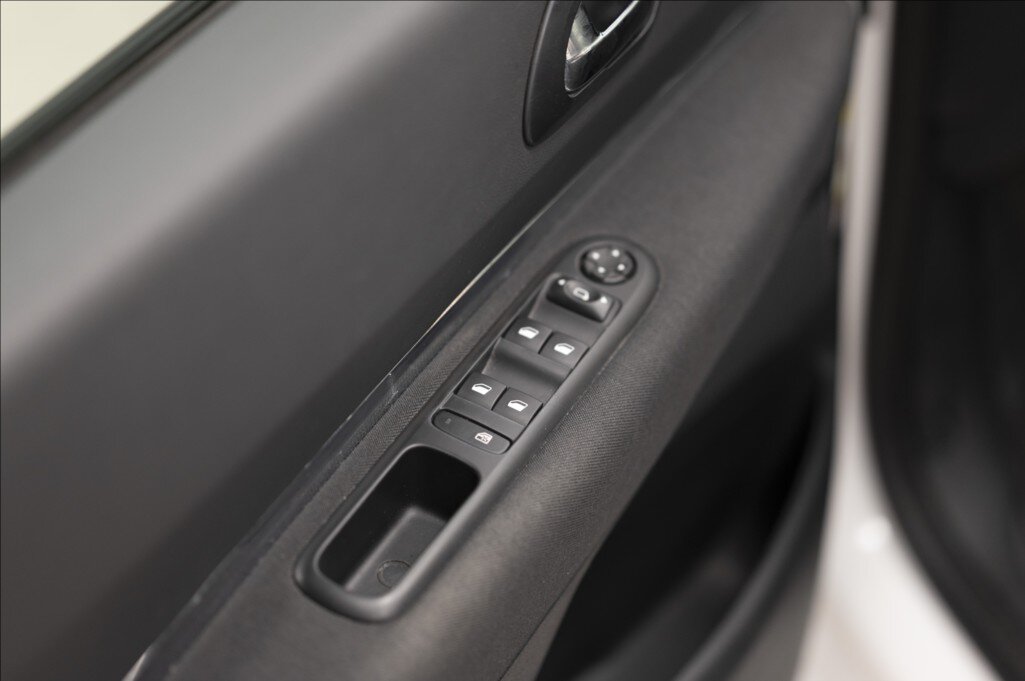 Peugeot 5008 MPV 1,6 l 88 kw