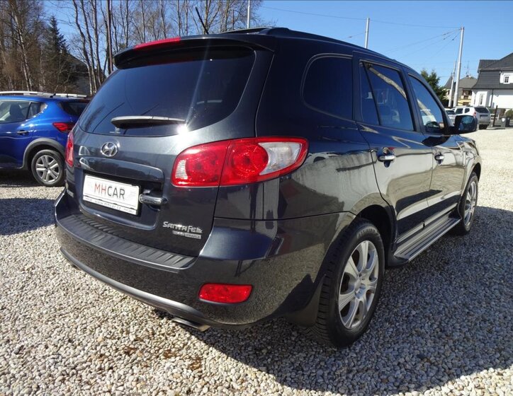 Hyundai Santa Fe SUV / Terénní 2,2 l 114 kw