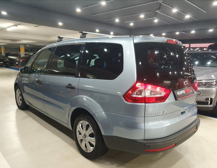 Ford Galaxy MPV 2,0 l 107 kw