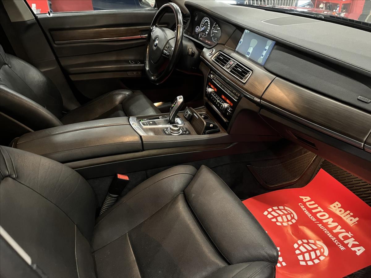 BMW Řada 7