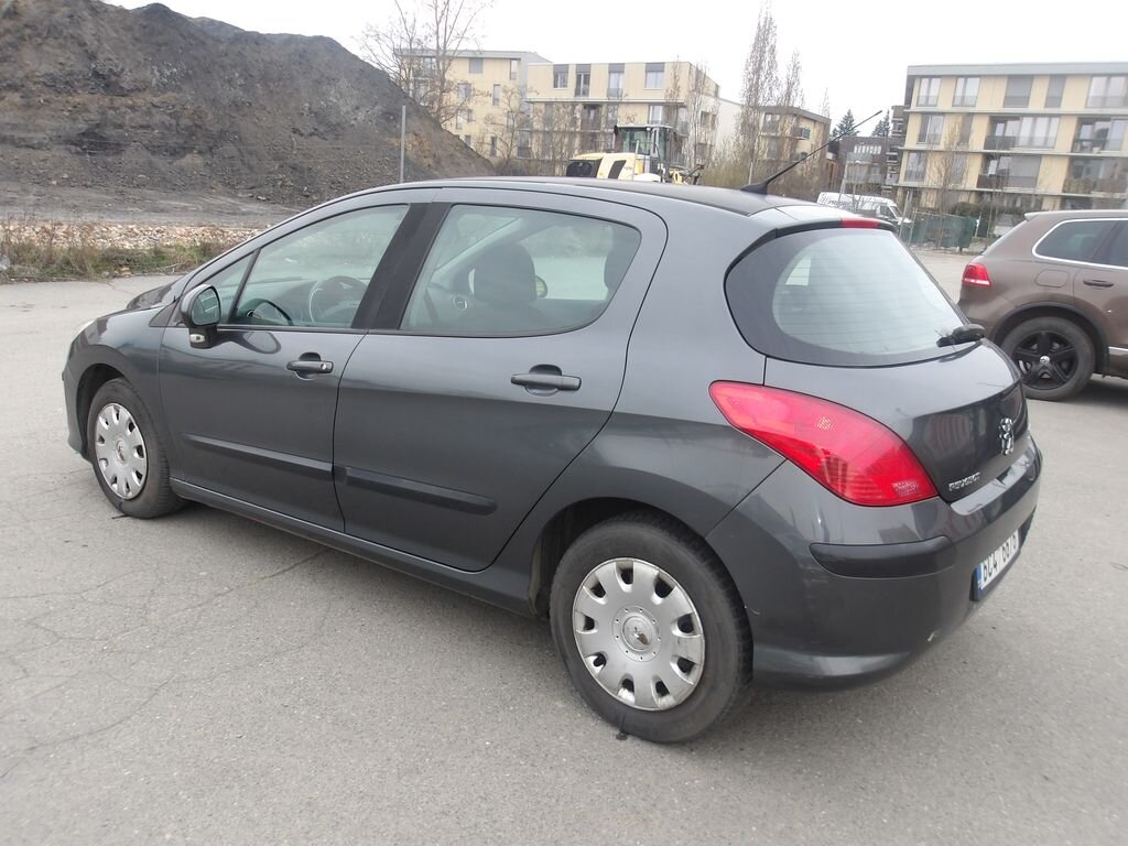 Peugeot 308 Hatchback 1,4 l 70 kw