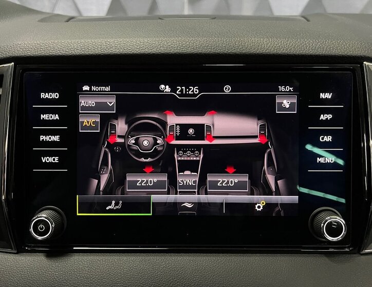 Škoda Karoq SUV / Terénní 1,5 l 110 kw