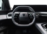 Peugeot 3008 SUV 1,2 l 100 kw