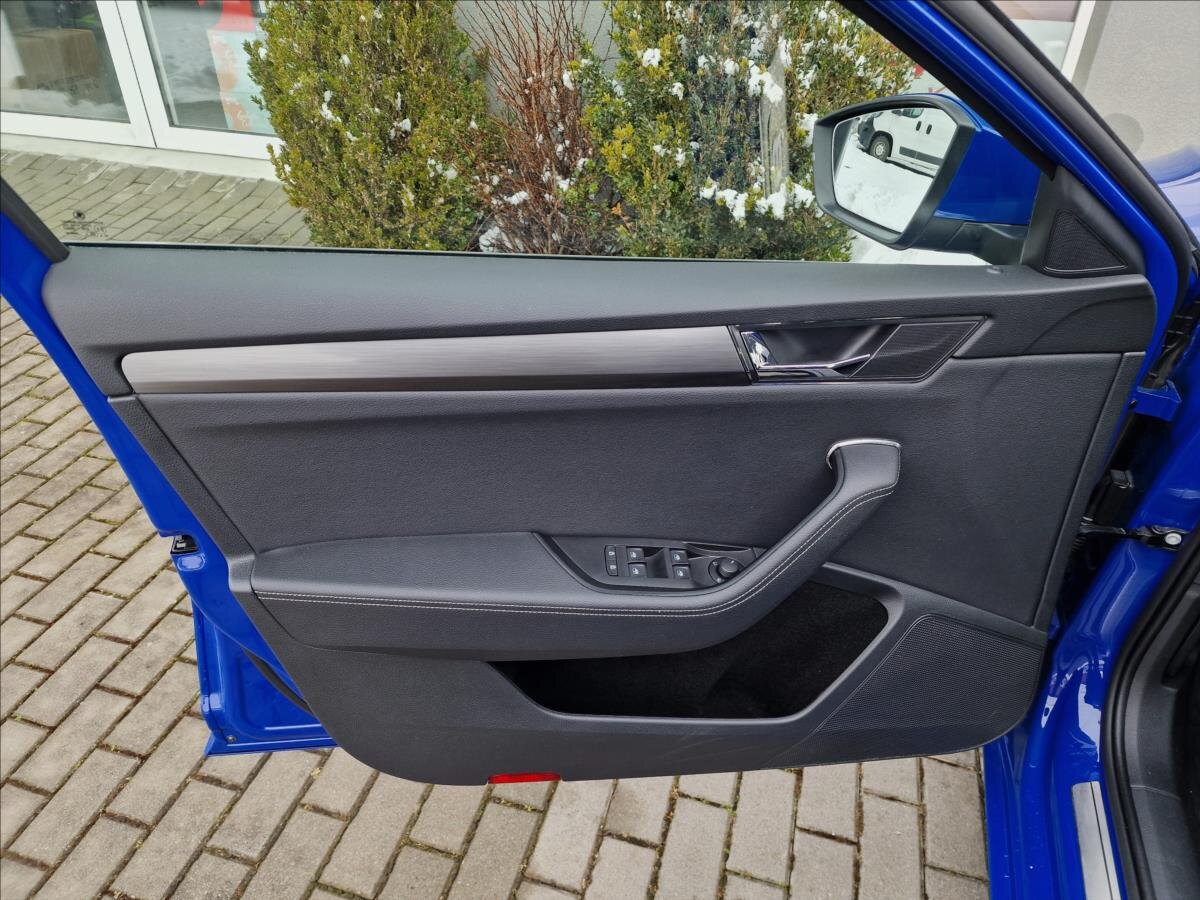 Škoda Superb Kombi 1,5 l 110 kw