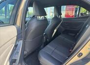 Toyota Yaris Cross 13