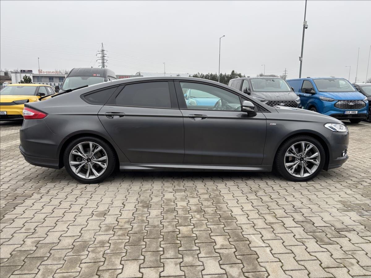 Ford Mondeo Liftback 1,5 l 121 kw