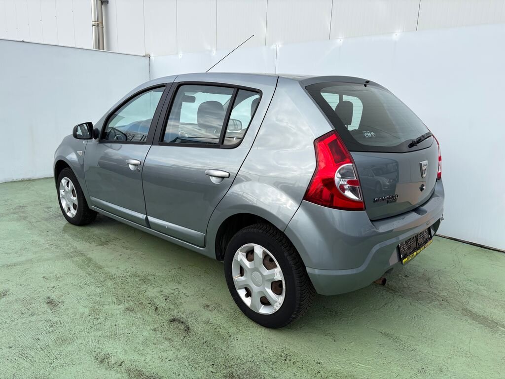 Dacia Sandero Hatchback 1,6 l 64 kw