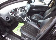 Lancia Delta Hatchback 1,4 l 88 kw