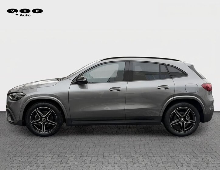 Mercedes-Benz GLA 2