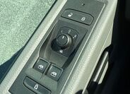 Volkswagen Caravelle 19