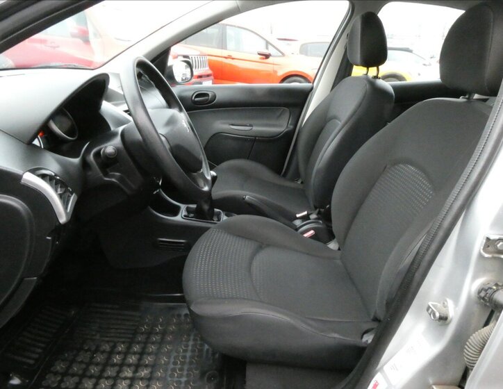 Peugeot 206 14