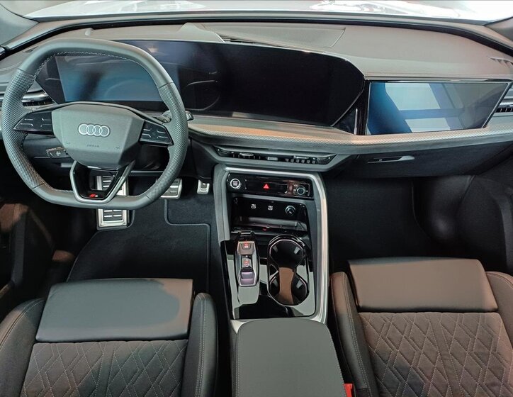 Audi Q5 SUV 2,0 l 150 kw