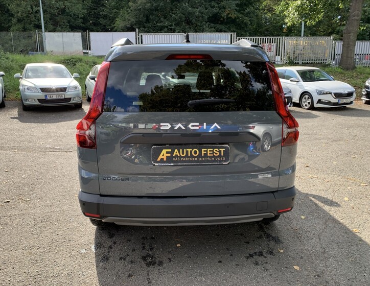 Dacia Jogger 6