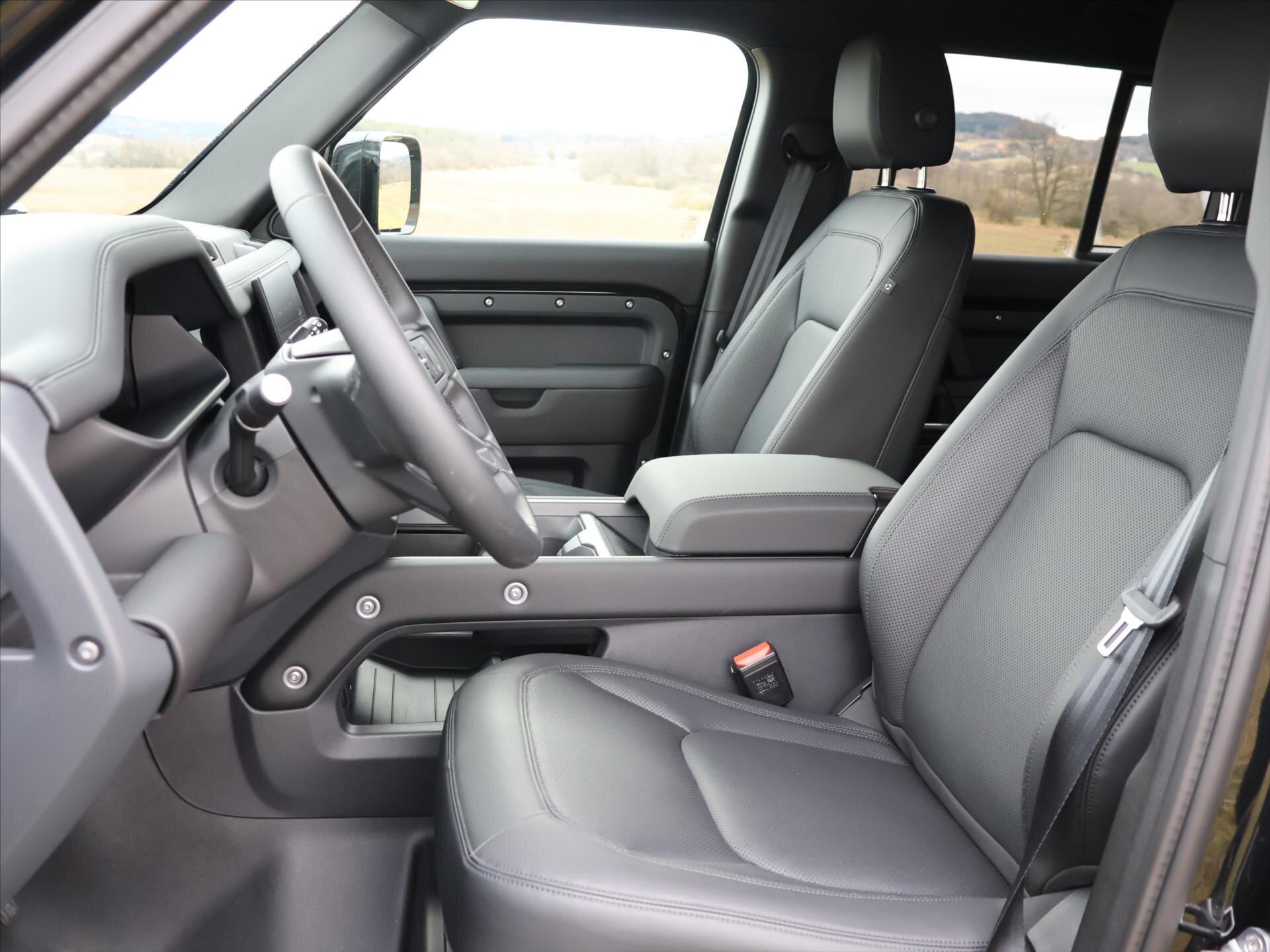 Land Rover Defender SUV / Terénní 5,0 l 313 kw
