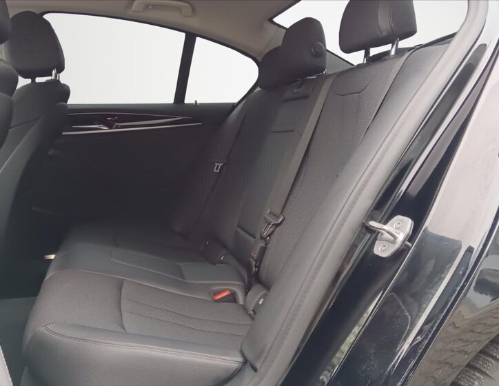 BMW Řada 5 Sedan 2,0 l 135 kw