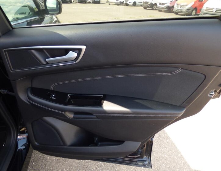 Ford Edge SUV / Terénní 2,0 l 132 kw