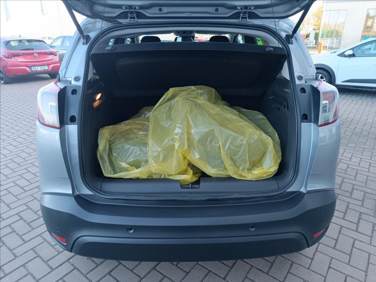 Opel Crossland X SUV / Terénní 1,2 l 81 kw
