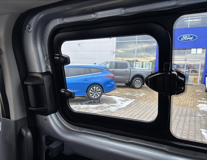 Ford Transit Custom 17