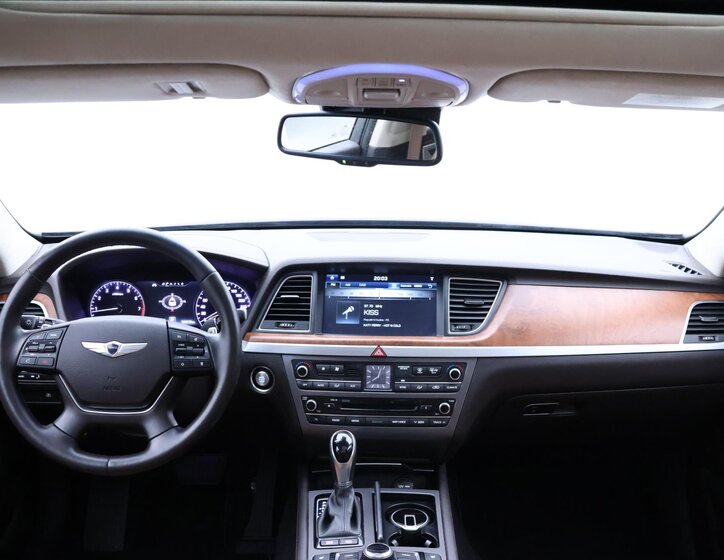 Hyundai Genesis Sedan / Limuzína 3,8 l 232 kw