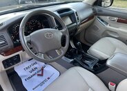 Toyota Land Cruiser 27