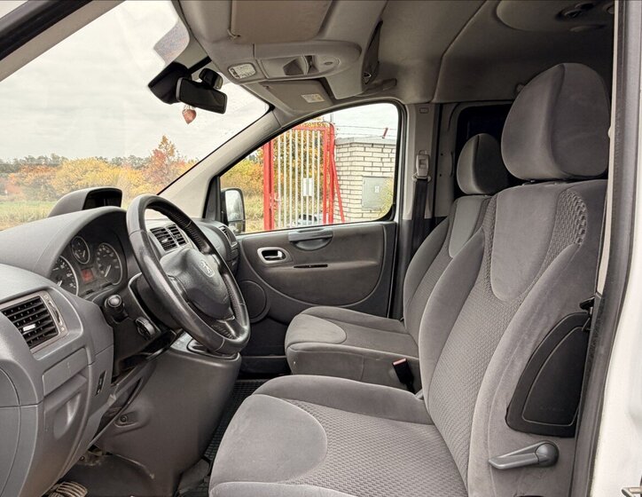 Peugeot Expert Tepee MPV 2,0 l 120 kw