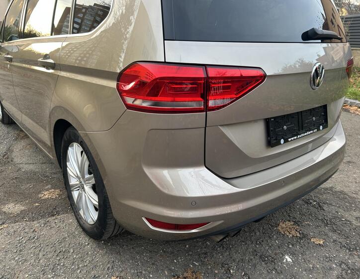 Volkswagen Touran 7