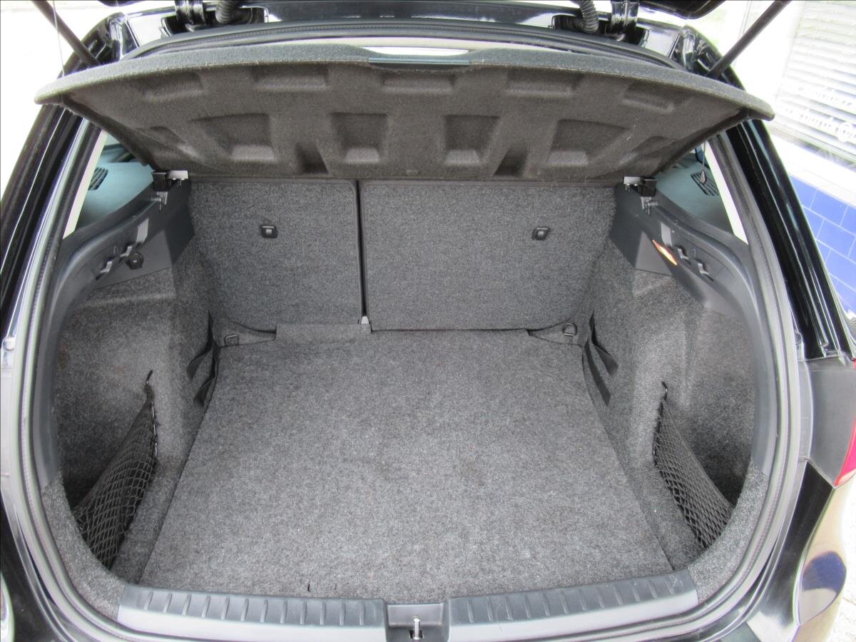 Seat Ibiza Kombi 1,6 l 66 kw