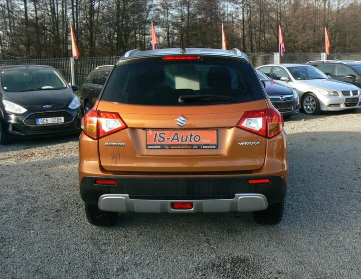 Suzuki Vitara 6