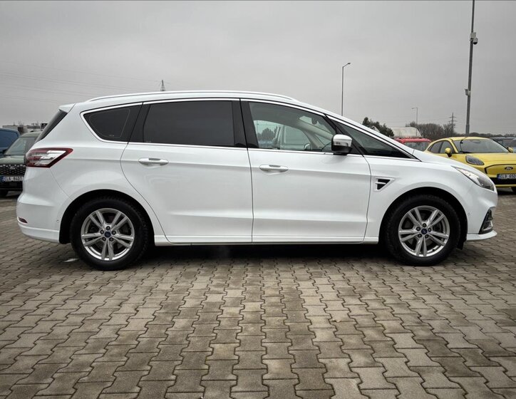 Ford S-MAX MPV 2,5 l 140 kw