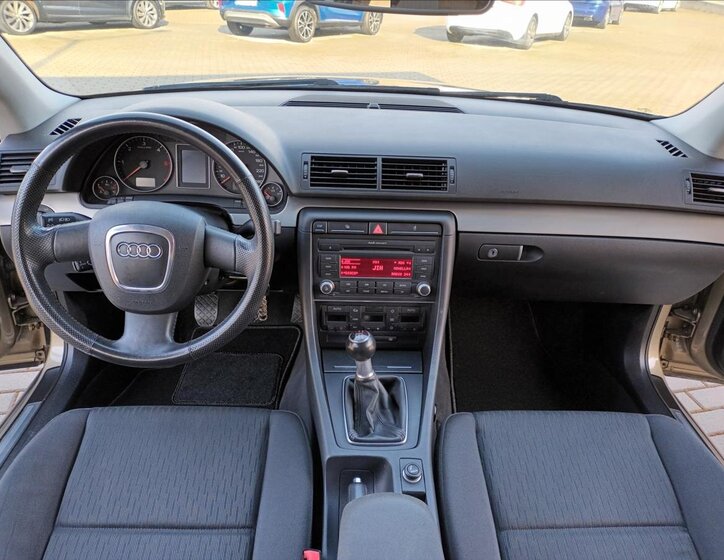 Audi A4 Sedan / Limuzína 1,9 l 85 kw