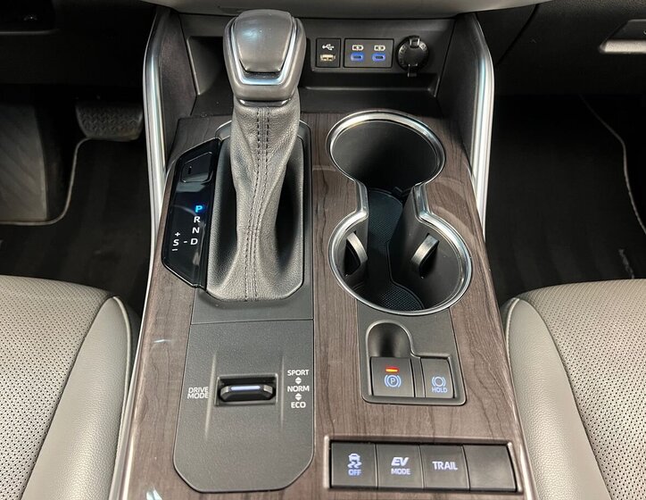 Toyota Highlander SUV 2,5 l 182 kw