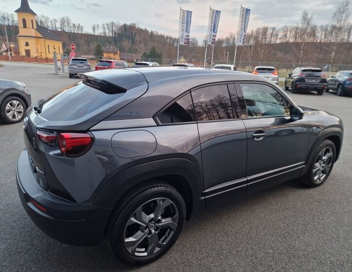 Mazda MX-30 SUV / Terénní 0,0 107 kw