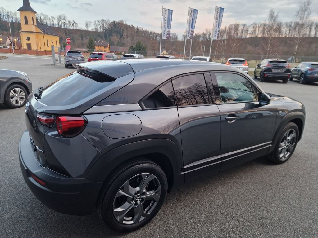 Mazda MX-30 SUV / Terénní 0,0 107 kw