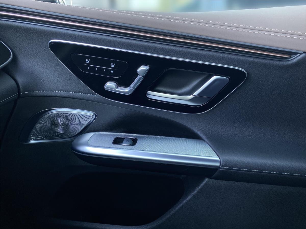 Mercedes-Benz EQE SUV 0,0 300 kw