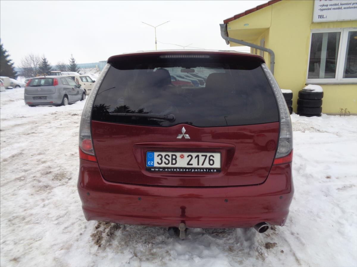 Mitsubishi Grandis Kombi 2,4 l 121 kw