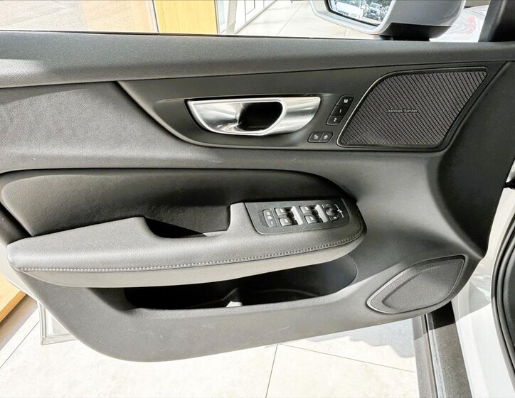 Volvo V60 Kombi 2,0 l 145 kw