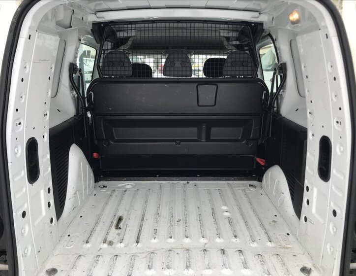 Peugeot Partner Pick-up 1,6 l 73 kw