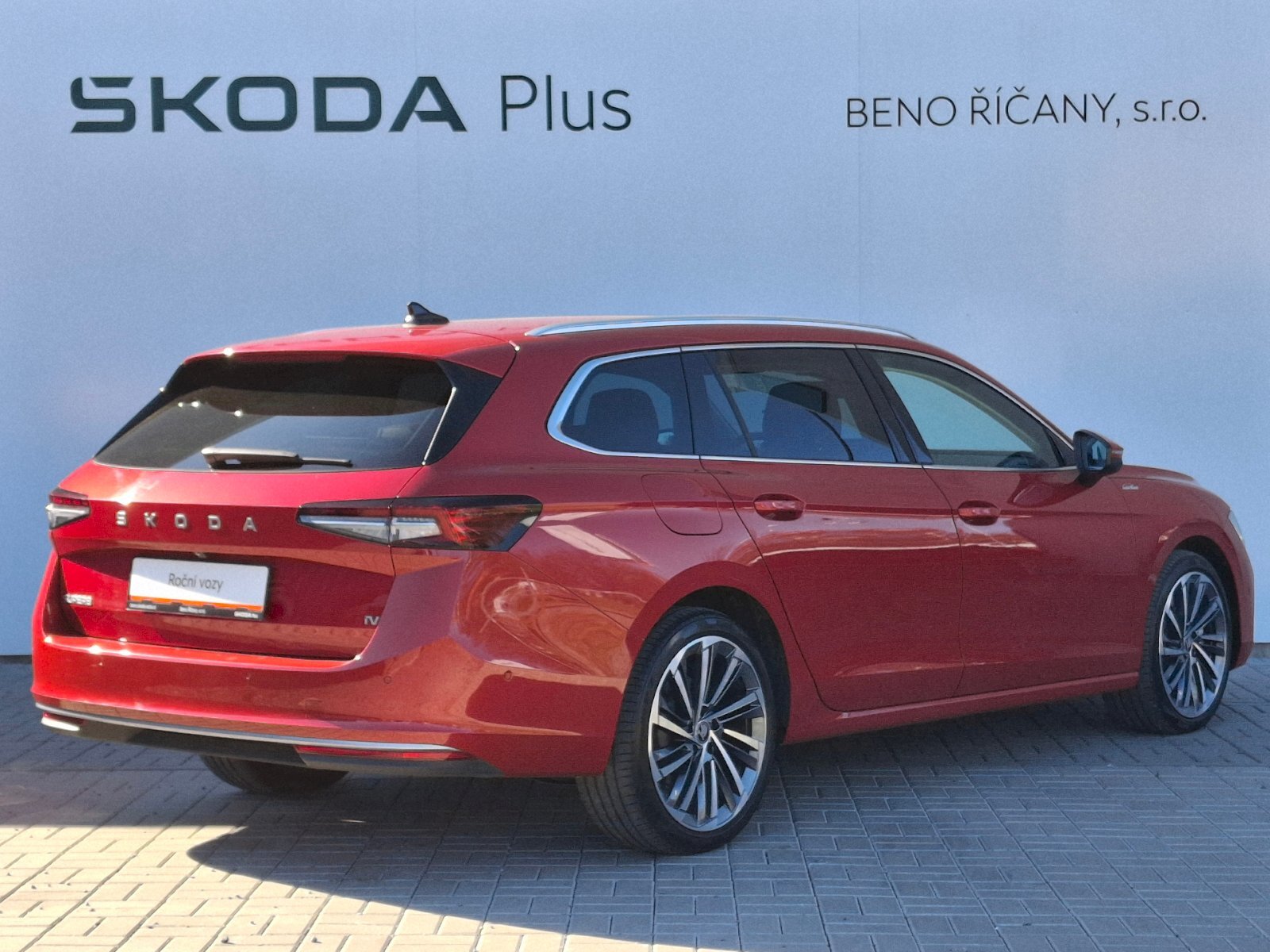 Škoda Superb Kombi 1,5 l 150 kw