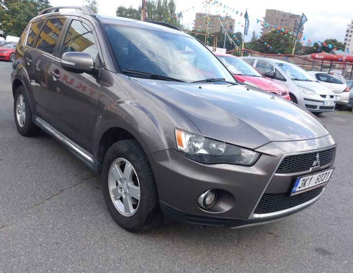 Mitsubishi Outlander 5