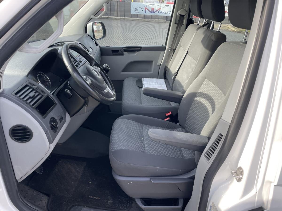 Volkswagen Transporter Kombi 2,0 l 75 kw