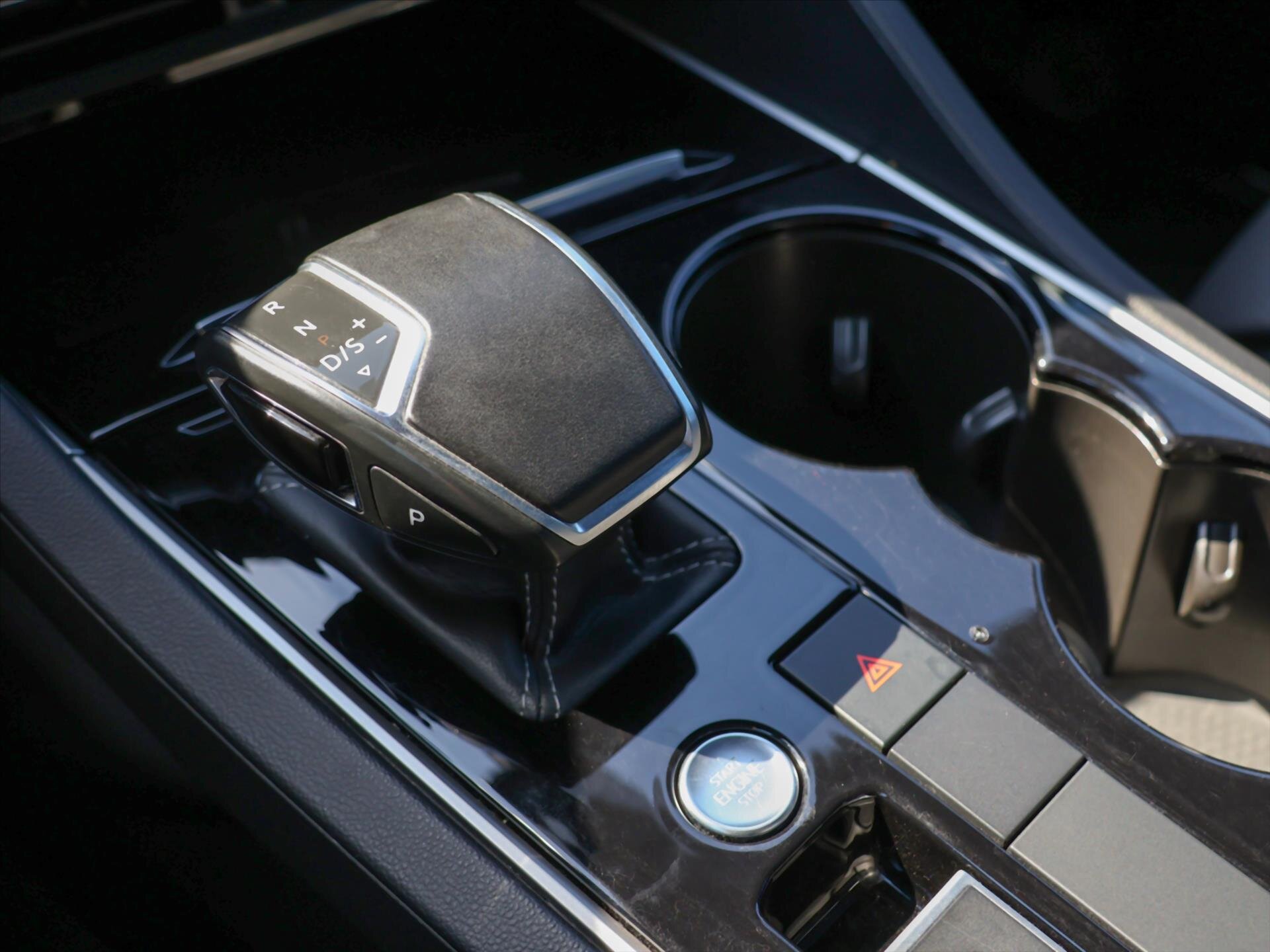 Volkswagen Touareg SUV 3,0 l 170 kw