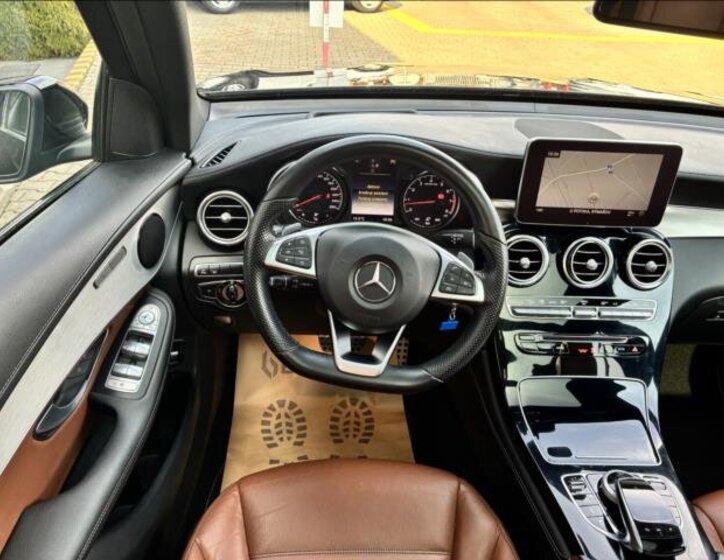 Mercedes-Benz GLC SUV / Terénní 3,0 l 270 kw