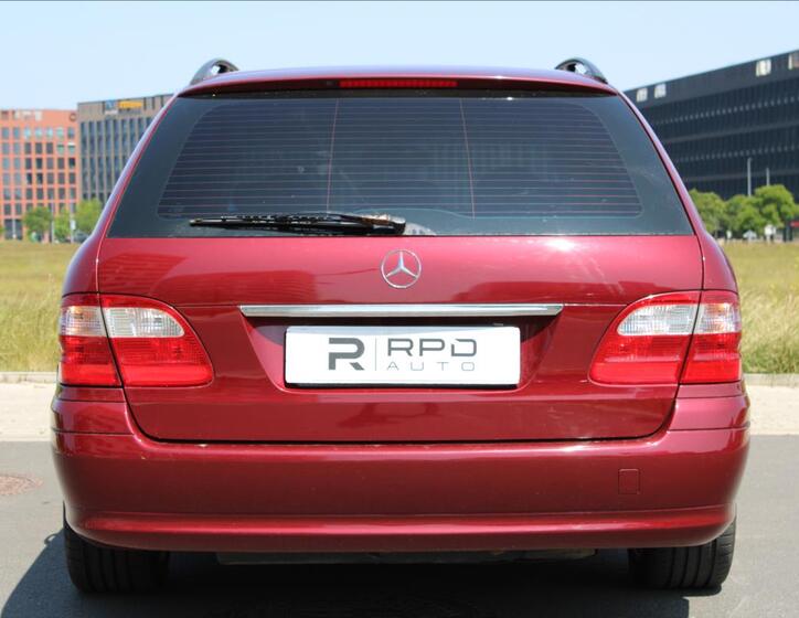 Mercedes-Benz Třídy E 9