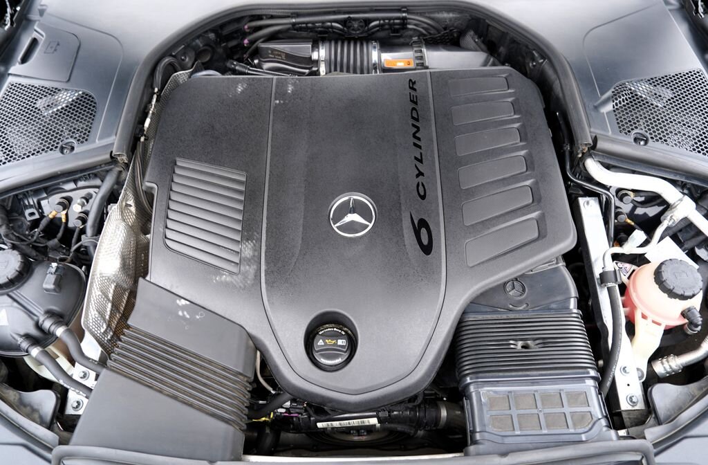 Mercedes-Benz Třídy S Sedan / Limuzína 3,0 l 320 kw