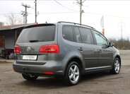 Volkswagen Touran 5