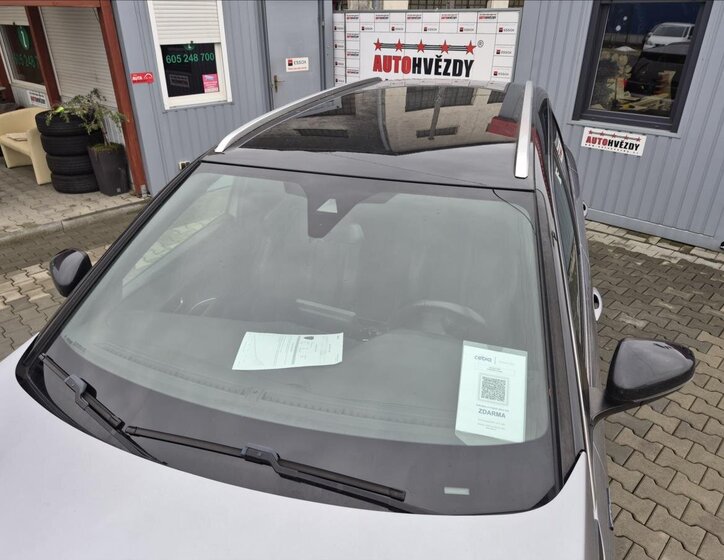 Peugeot 5008 MPV 1,6 l 133 kw