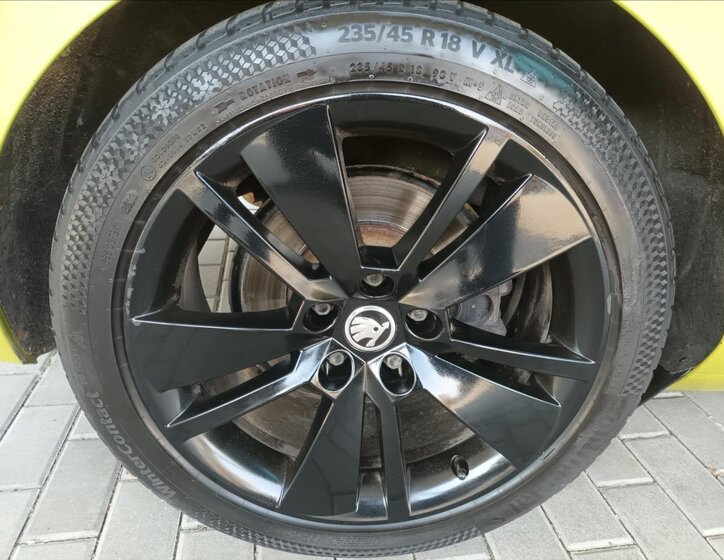 Škoda Superb Kombi 2,0 l 140 kw